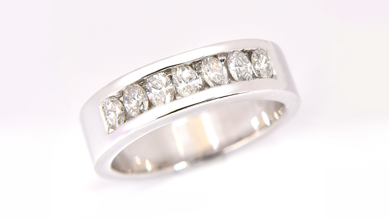 オパールネックレス