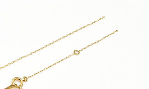 切れたネックレス