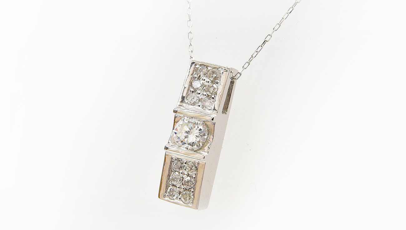 ダイアモンドペンダント