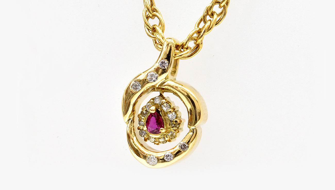 ルビーペンダント