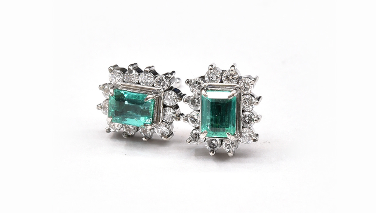 エメラルドピアス